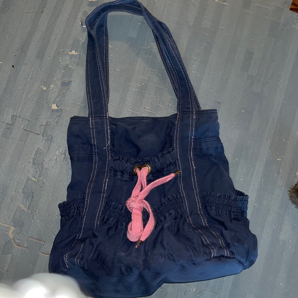 Aeropostale canvas bsg. Extra spots, pockets and sturdy. Kids bag-extra book bag